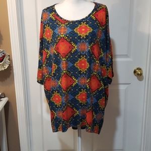 3X LuLaRoe tunic.  High low hem.